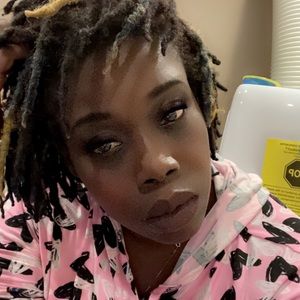 Meet your Posher, Edwidge